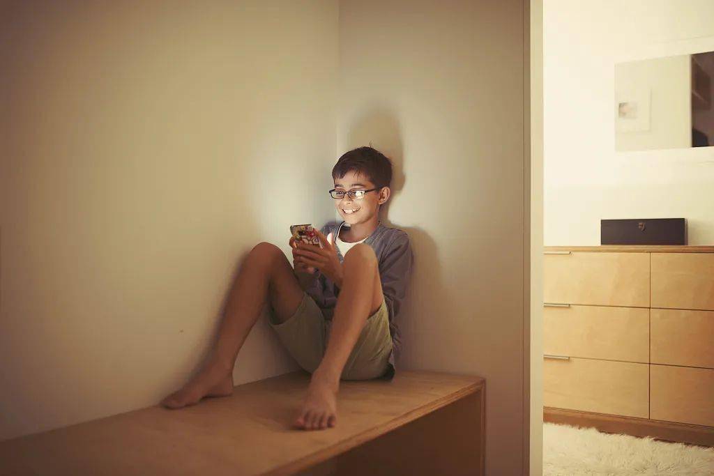 长假来啦担心孩子宅家沉迷电子产品看这篇文章就对了