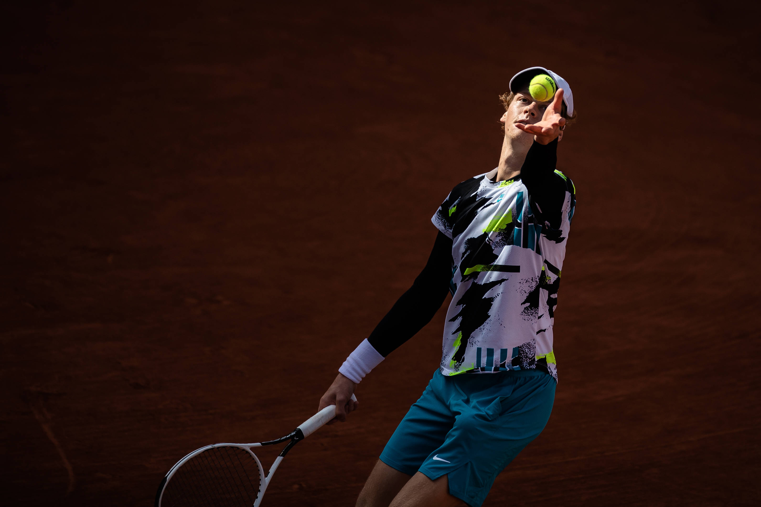 网球——法网:辛纳晋级八强