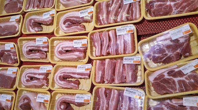 为什么超市的猪肉便宜,而市场的猪肉贵,其中的"套路"你知道吗