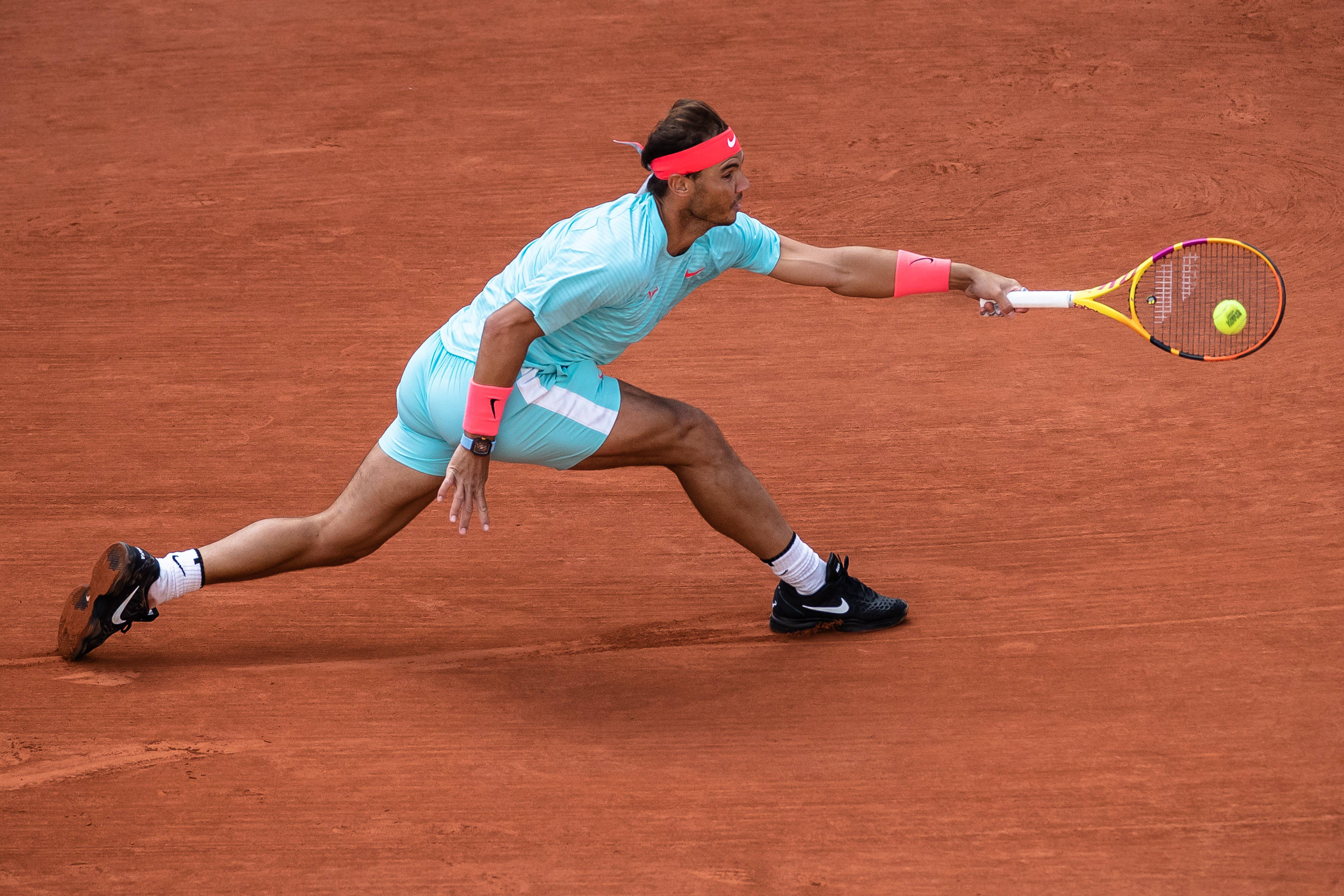 网球——法网:纳达尔晋级八强