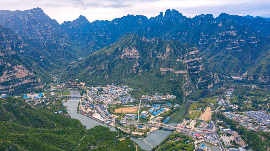 乐享金秋慢品房山领略十渡石林风光