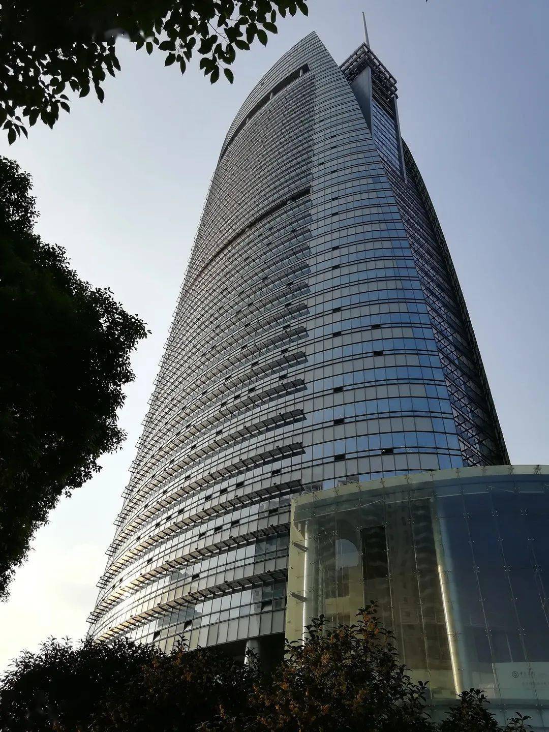 武汉广播电视大楼图片