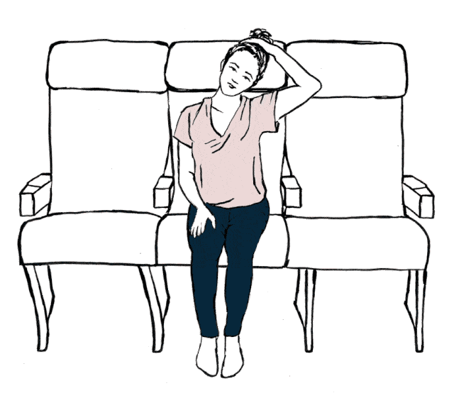 肩颈运动将手肘放在前面座位的顶部(留意不要骚扰到前座的人),手臂