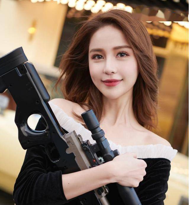 不求人k1碾压最强火力车!美女战神成焦点,难言这次悬了?