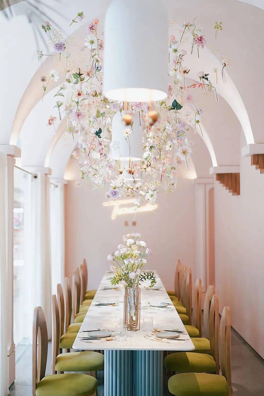 tomacado花厨成都新晋鲜花美学餐厅颜值美味双重在线繁华似锦待君来