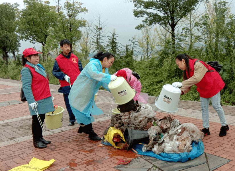 湘潭经开区:保护母亲河 争当"河小青"