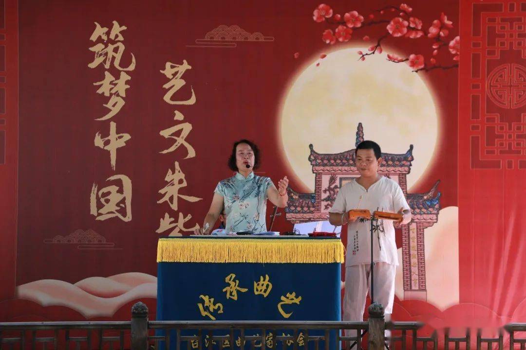 福州人喜欢将正能量传递给观众通过喜闻乐见的方式而且雅俗共赏评话伬