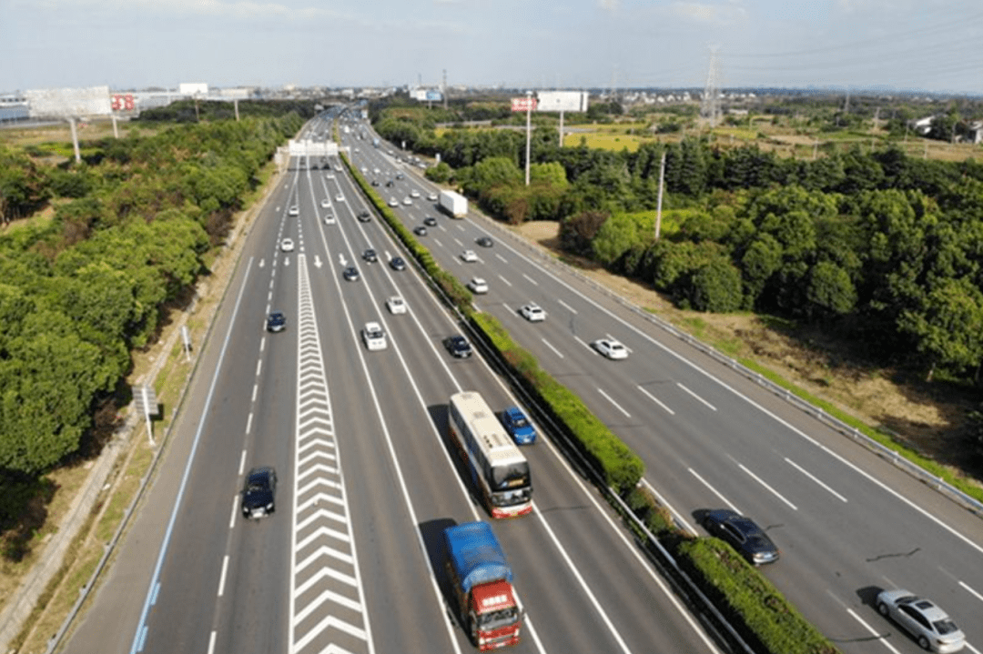 旅游商贸交通镇江交出双节成绩单