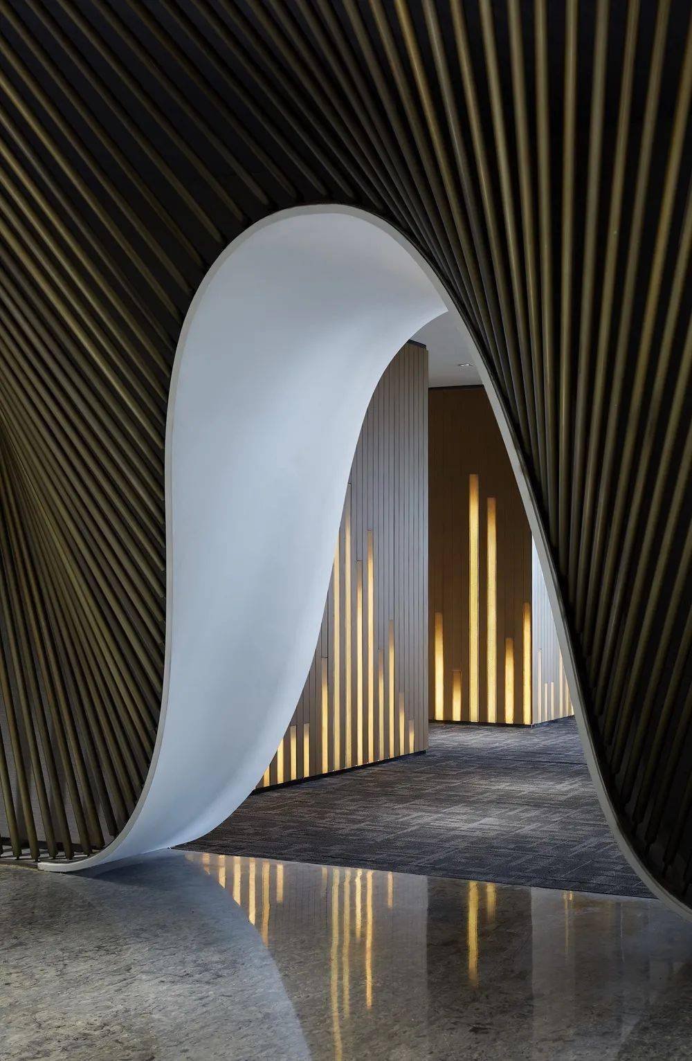 线性美学 上海绿地黄浦滨江智慧办公设计欣赏_空间