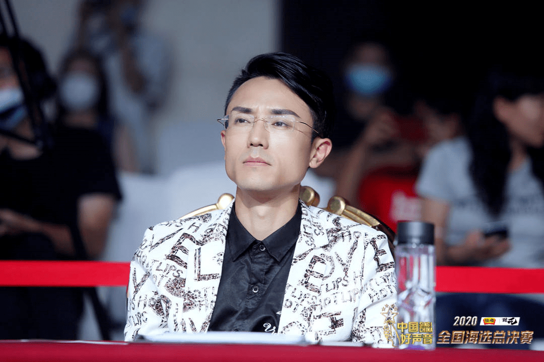 马如龙,中国青年创作型歌手,词曲创作者,音乐制作人,中国好声音全国