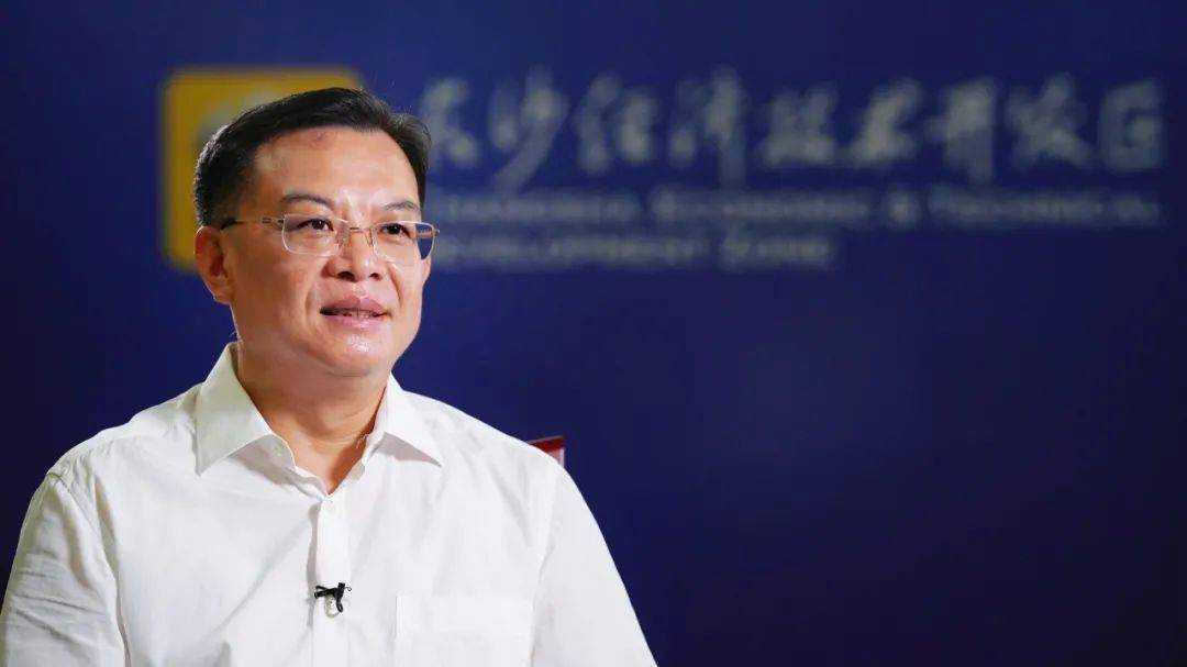 孙国忠还有更多神秘嘉宾现身快搬好小板凳一起期待大佬的深度解析吧