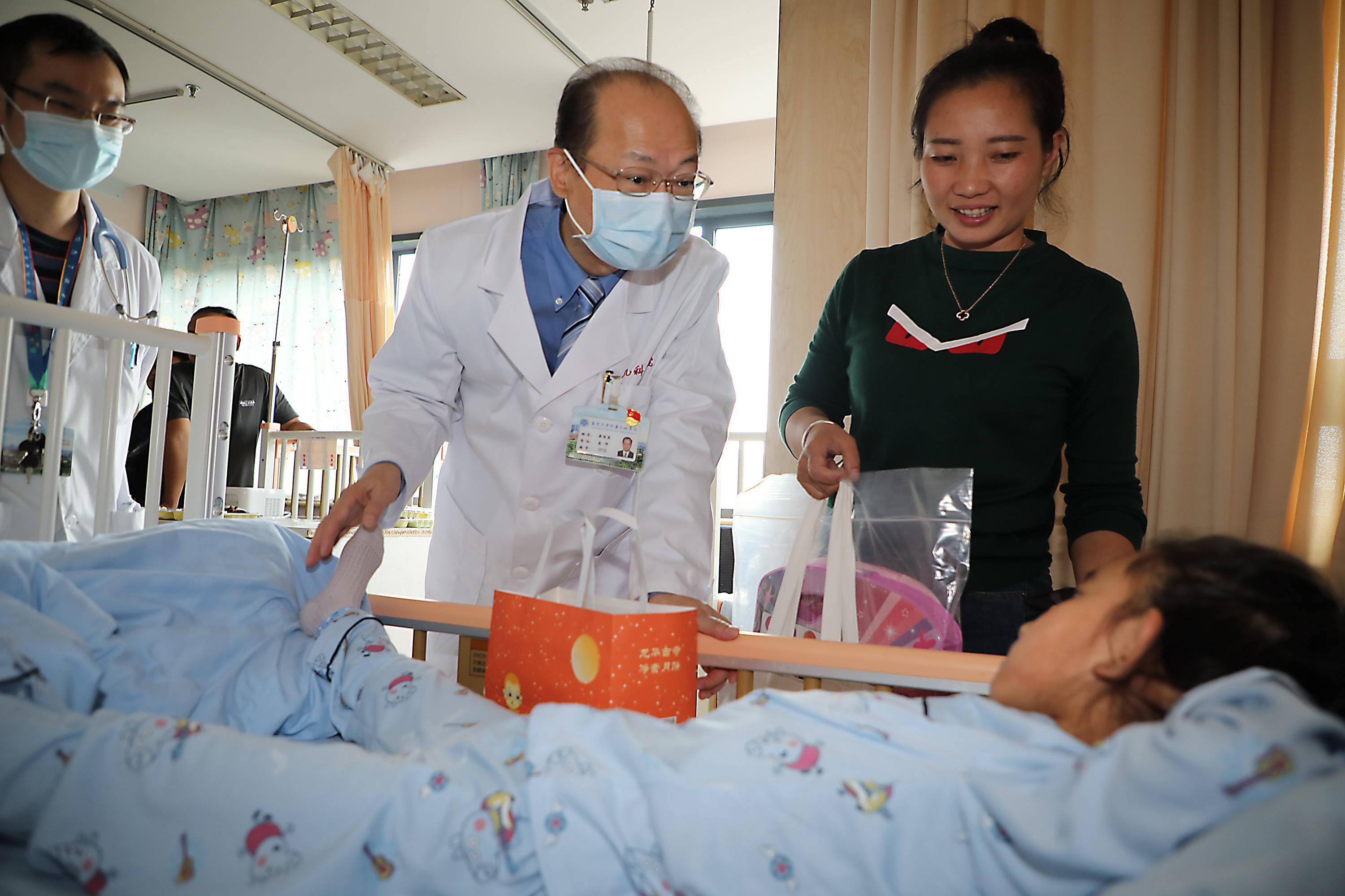 用心护"心",23名云南绿春先心患儿在沪接受治疗