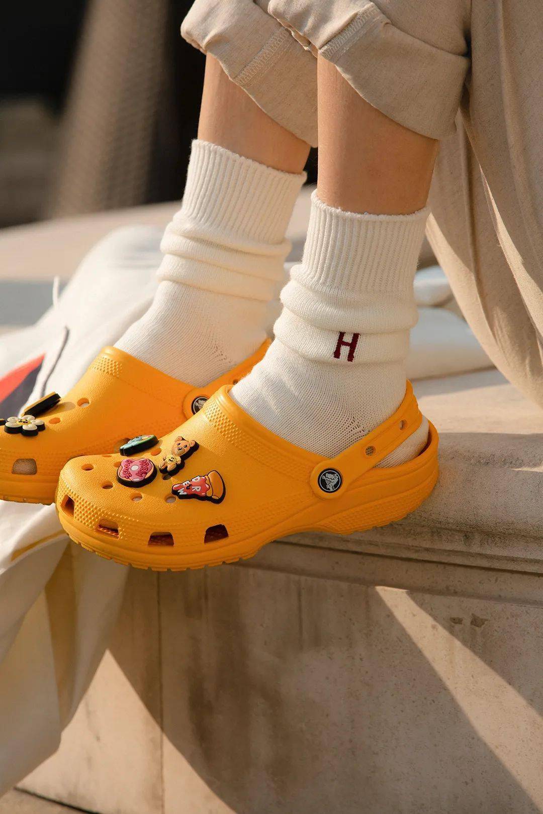 造型示范crocsxjustinbieberwithdrew