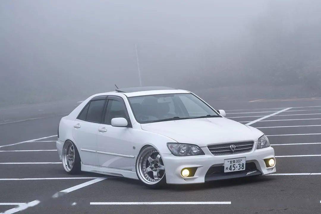 灵感与启发 | 丰田 altezza xe10 咬地鲨 instagram 改装集_手机搜狐