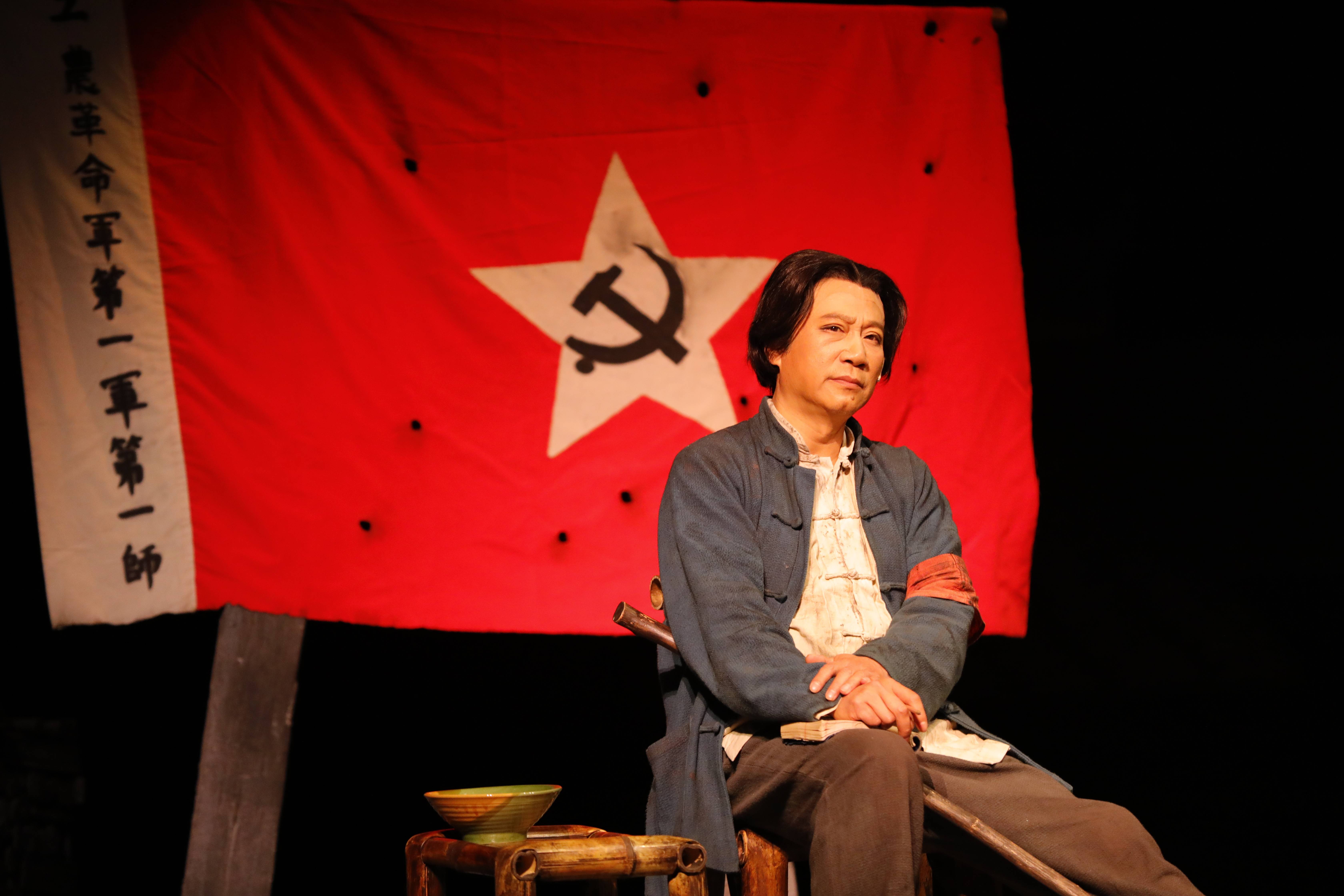 原创话剧《三湾,那一夜》新一轮打磨提高 以精品奉献逆行英雄_手机