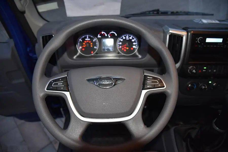 满足用户需求黄金动力链超高性价比的领航es5实拍