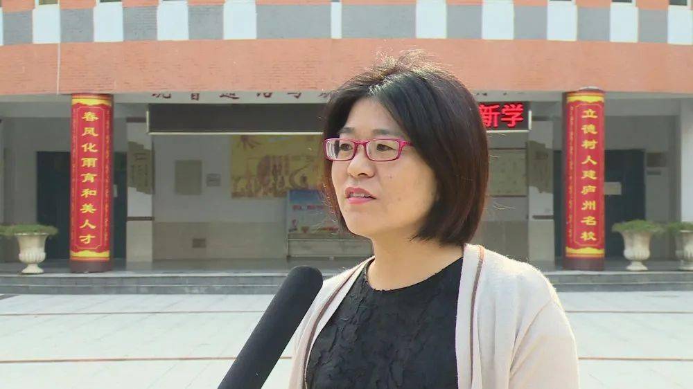 她初心不改坚守教育梦想,立德树人做学生的引路人!