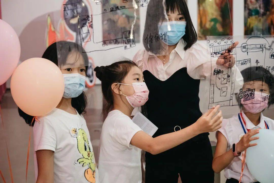 今日美育丨格十三来了