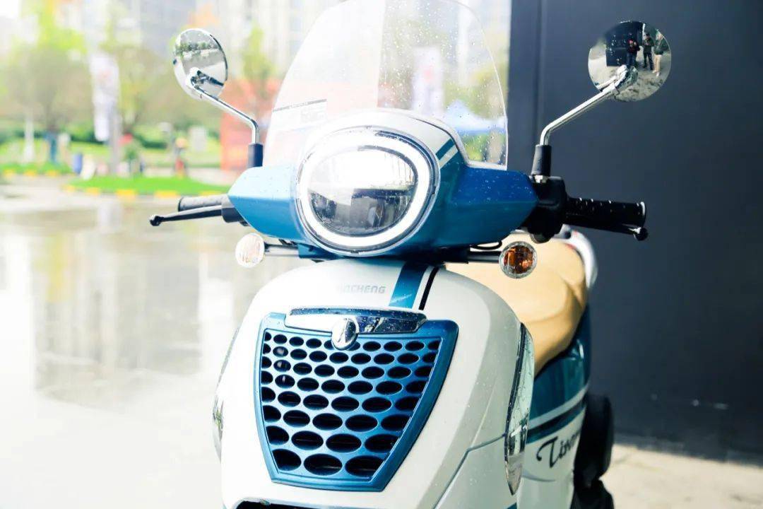 金城发布提拉米苏150都市版,售价19980元,配前后abs