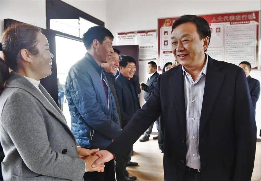 第七个国家扶贫日潜江市领导走访慰问困难群众