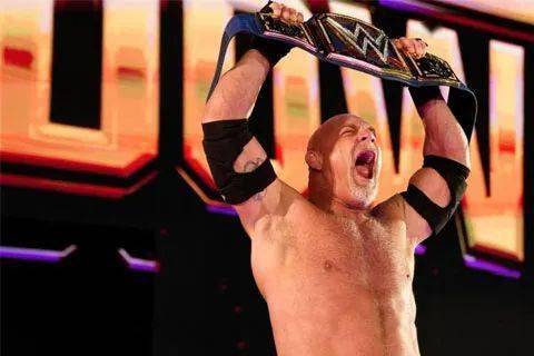 战神高柏将出席新一期smackdown节目他就是罗曼的下一个大赛对手