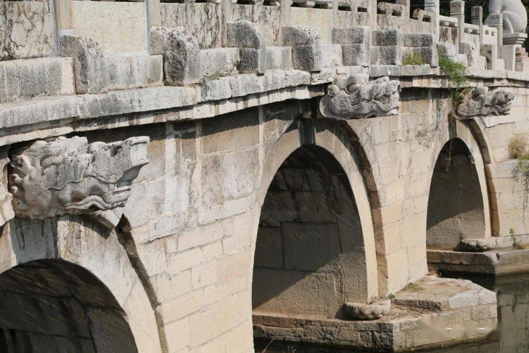 泗水卞桥17孔记羊汤馆1孔记羊汤馆2孔记羊汤馆3返回搜狐,查看更多