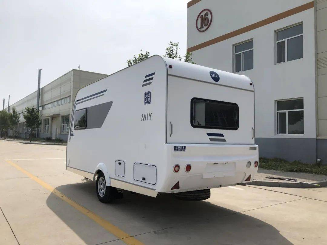 11.6南京房车展:平民拖挂也可以是房车好选择——迷野480拖挂房车