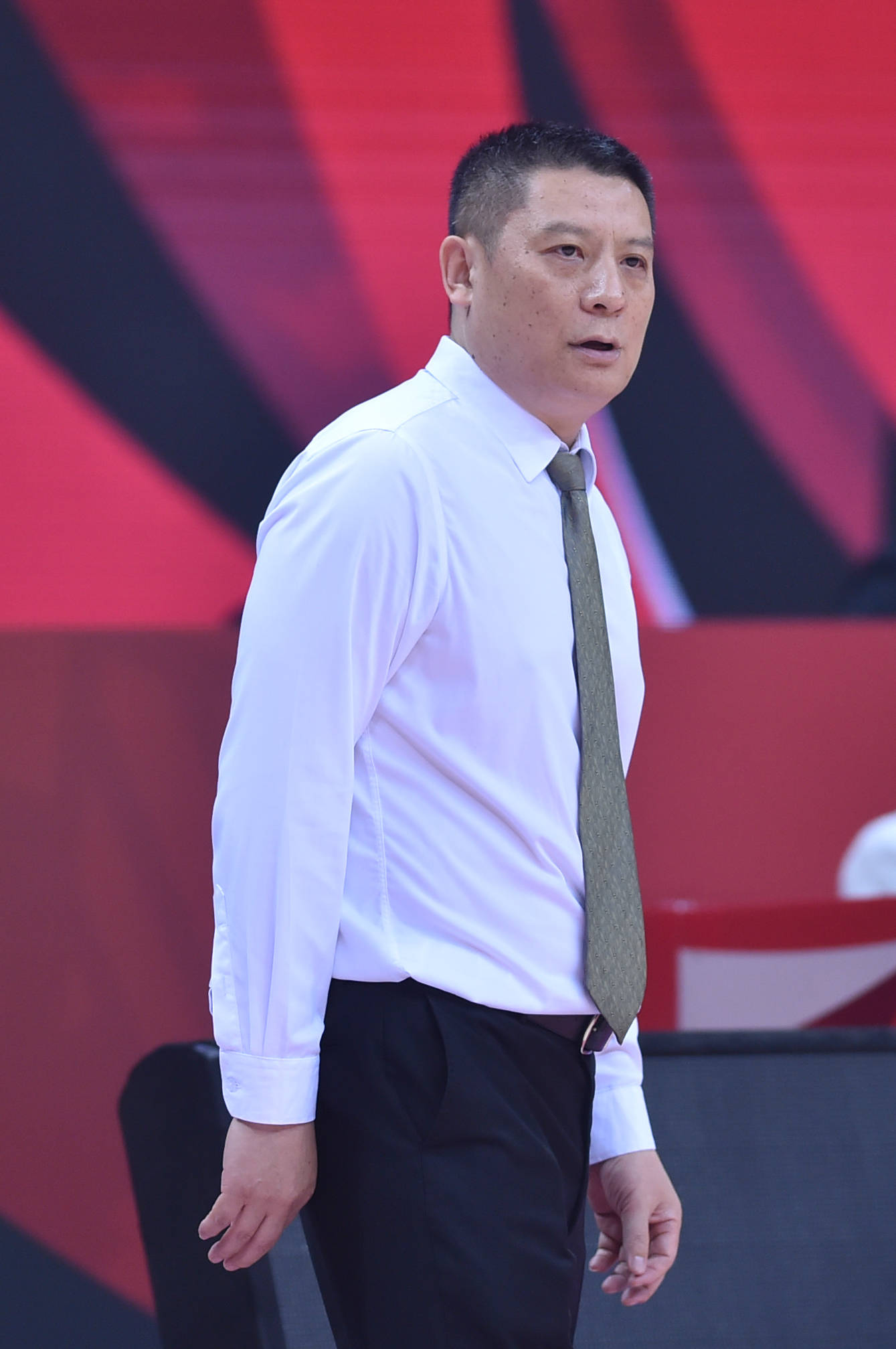 篮球cba第一阶段四川五粮金樽胜福建豹发力