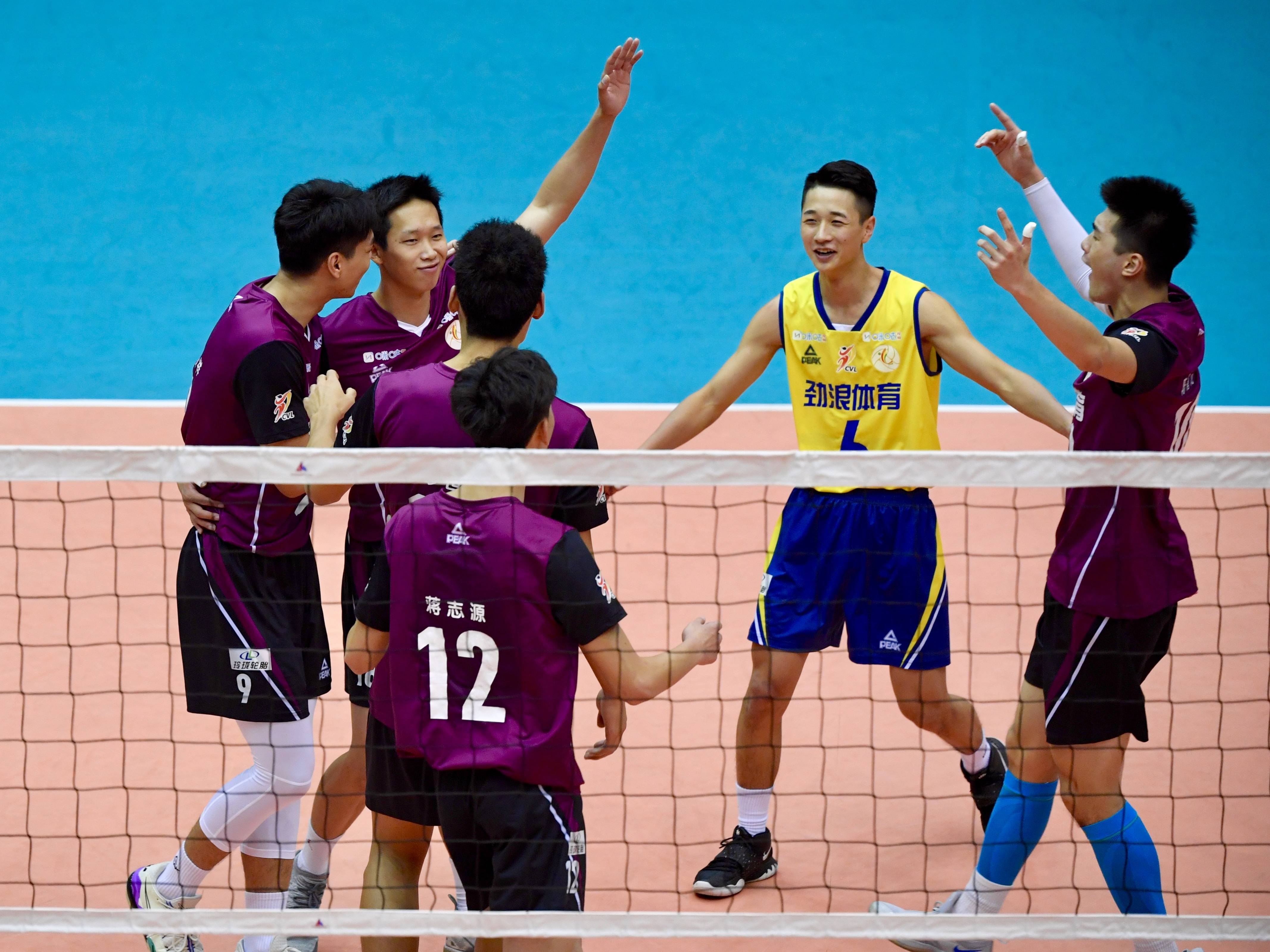 排球全国男排锦标赛四川队胜山东队