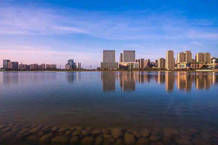 温暖快报嗨钱塘新区拍了拍你