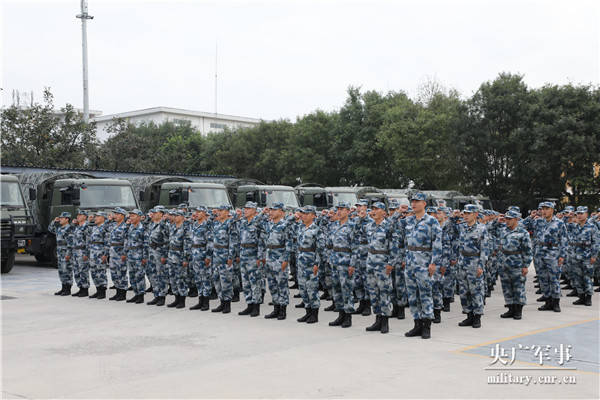 辎重跃进千里 跨域精准保障——空军后勤部某仓库开展实战训练