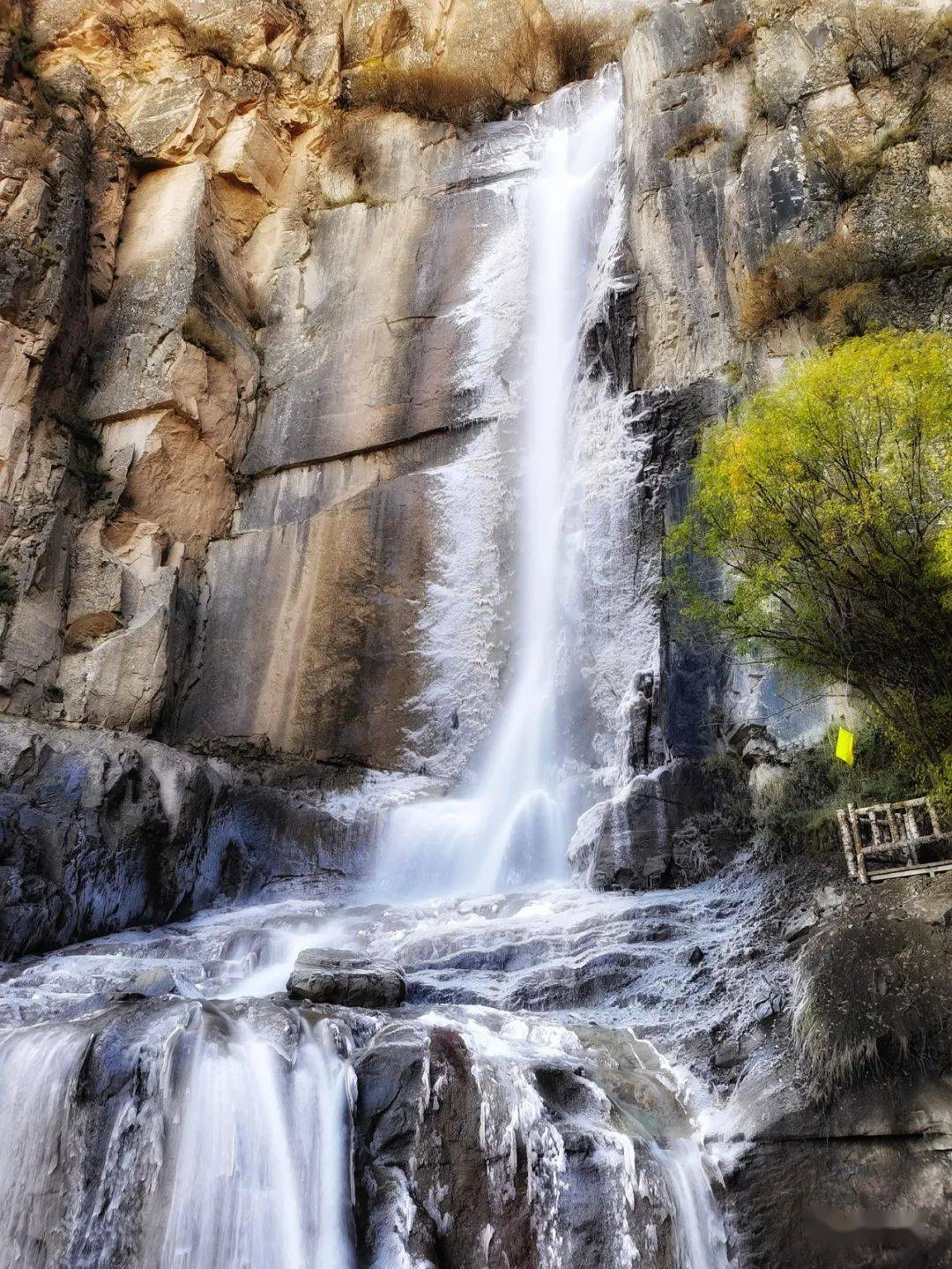 我们来到尖扎县当顺乡古浪堤村