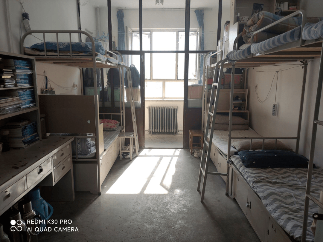 宜相知沧海桑田情难断,且把韶华付笑谈维护寝室卫生是我们共同的责任