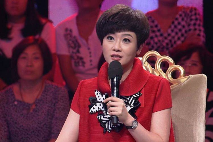 错过周杰伦,鸟巢开演唱会,妻子卖房止损,黄国伦:卖88元低价票