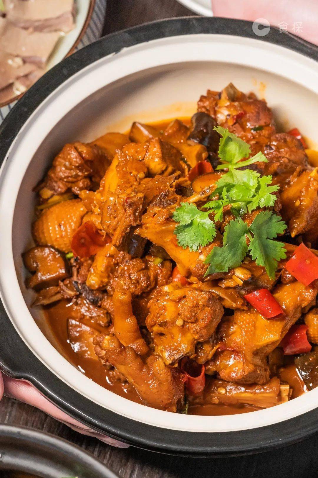 推荐菜品:香浓臭鳜鱼,咸菜苔烧大肠芜湖卤鸭子,红烧大别山土公鸡优惠