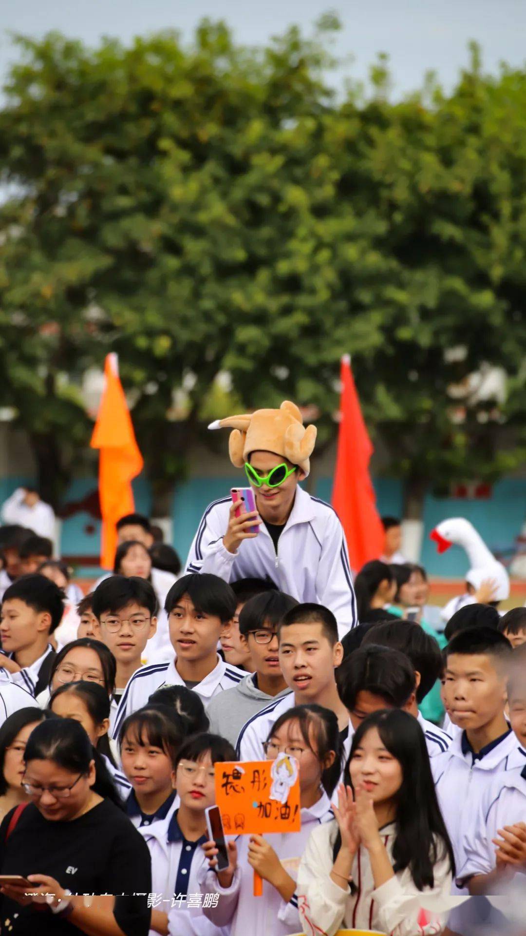 汕头市谢易初中学校服图片