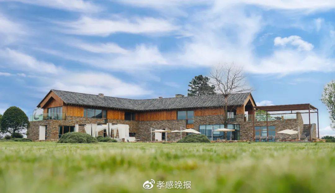 稻田木屋湖边帐篷悬崖玻璃房武汉周边好玩民宿list睡在最美秋天里