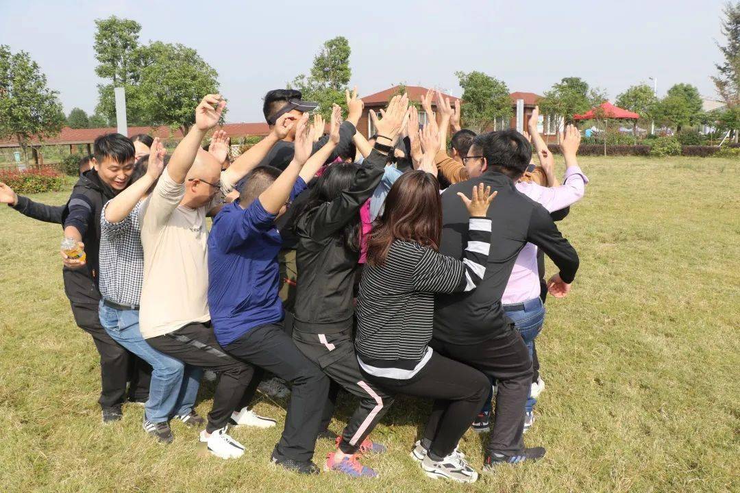 勇争一流铸梦想追求卓越创辉煌常州分公司开展团队拓展活动