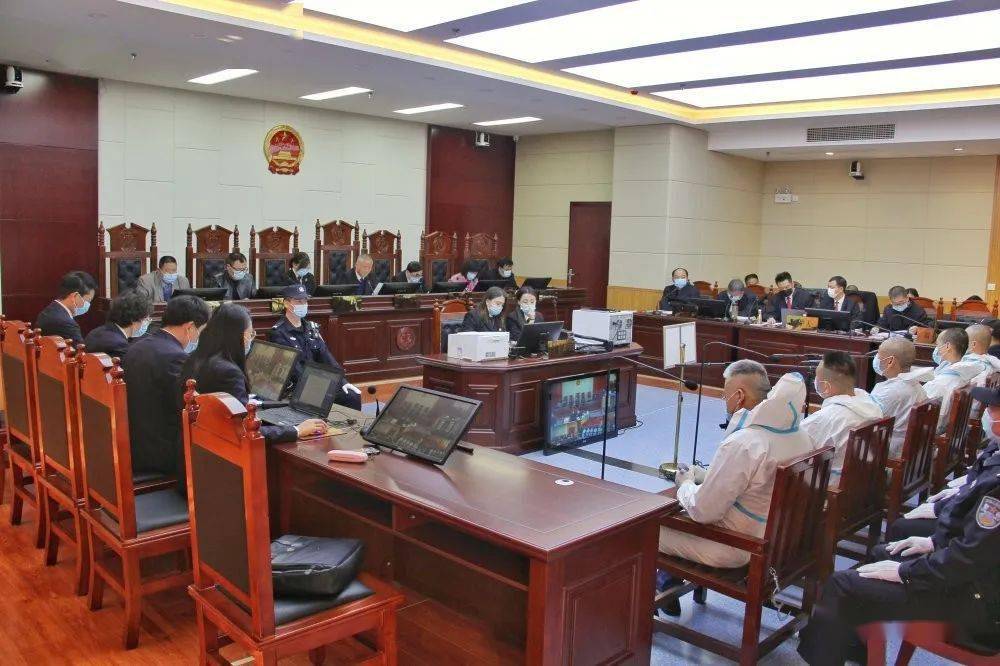 铜川开庭审理韩某军等6人涉恶一案