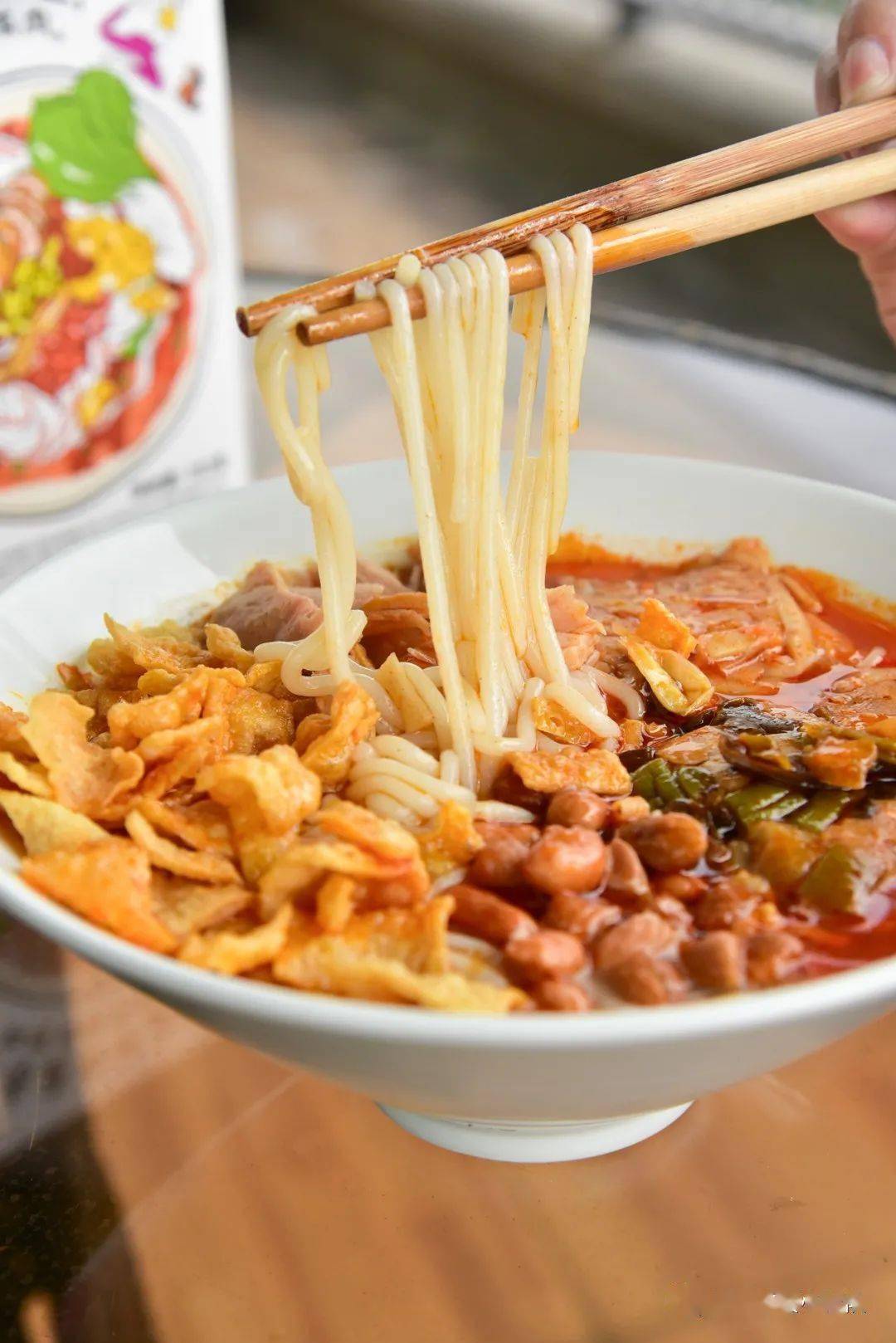 kfc卖螺蛳粉了,就叫「开封菜」