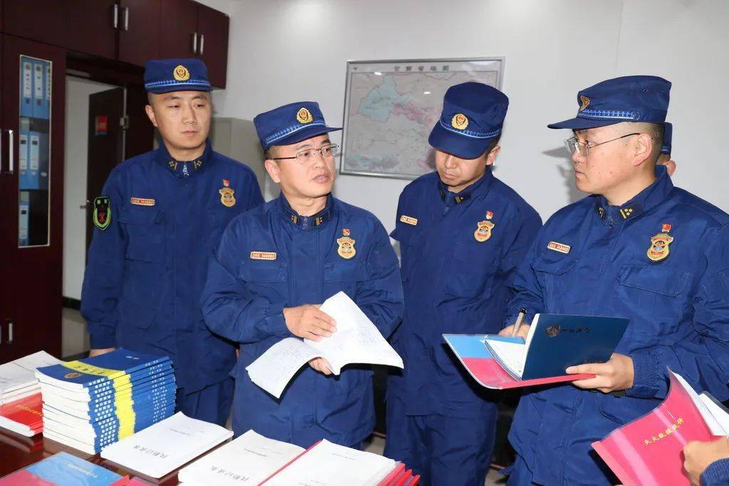 白银支队王文彬政委带队深入白银大队督导检查工作