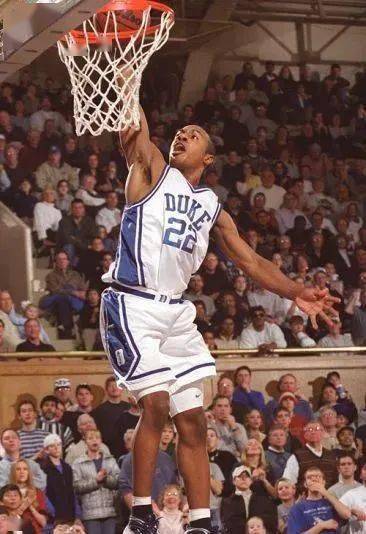 拿下了95胜13负的超猛战绩三年杜克生涯出场108场最终威廉姆斯选择了