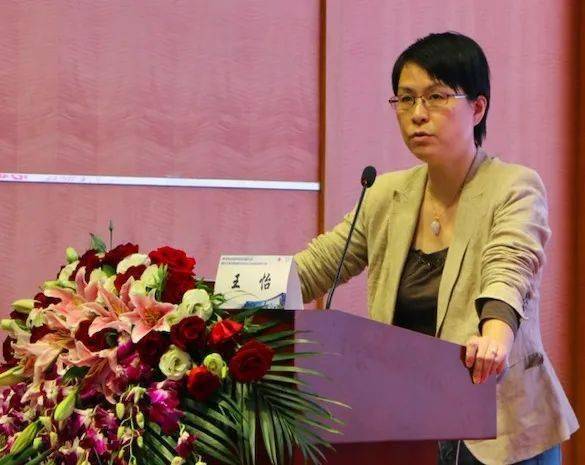 此次会议有叶朝阳主任负责的西医国家继教班和王琛主任负责的中管局继