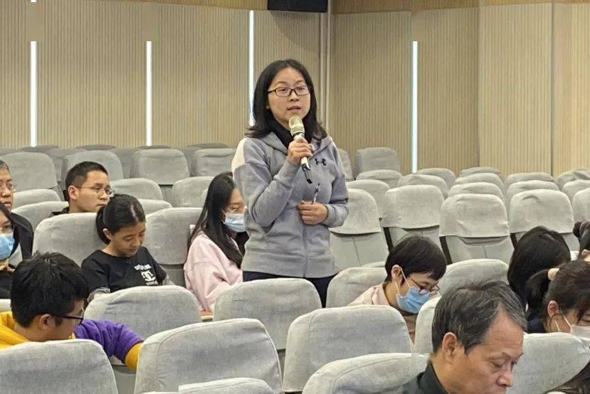 团结协作达心共情人大附中分校班主任培训