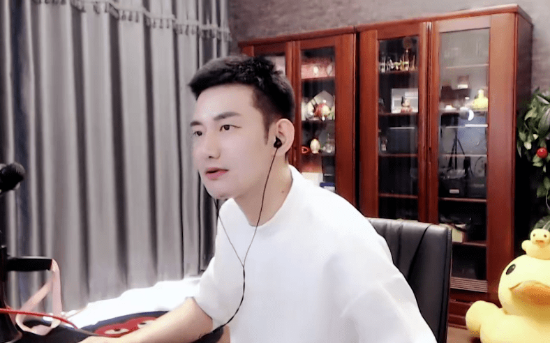 轰炸全yy神秘神豪全yy撒粮百万阿哲叫爹套vp干冒烟挺哥下山百万紫光对