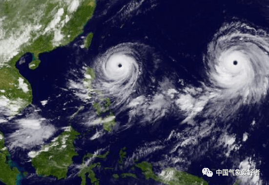 2015年台风天鹅,艾莎尼合影.云图来自高知大学