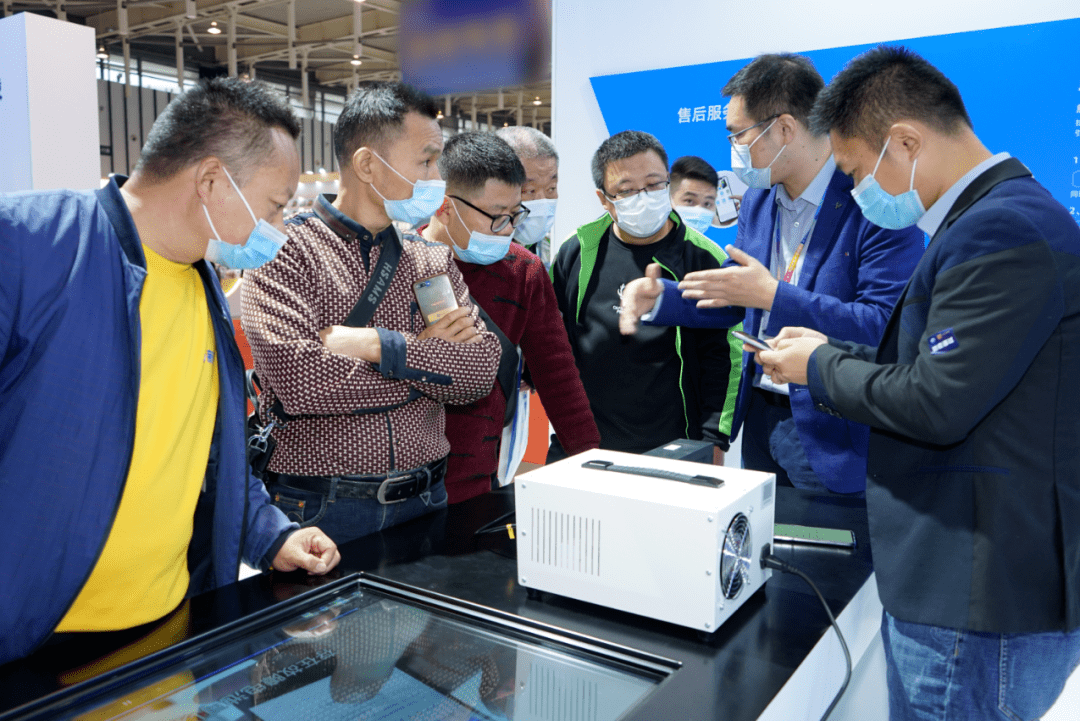 星光璀璨日升月恒星恒电源携全场景适用超锂s7亮相南京展艳惊四座