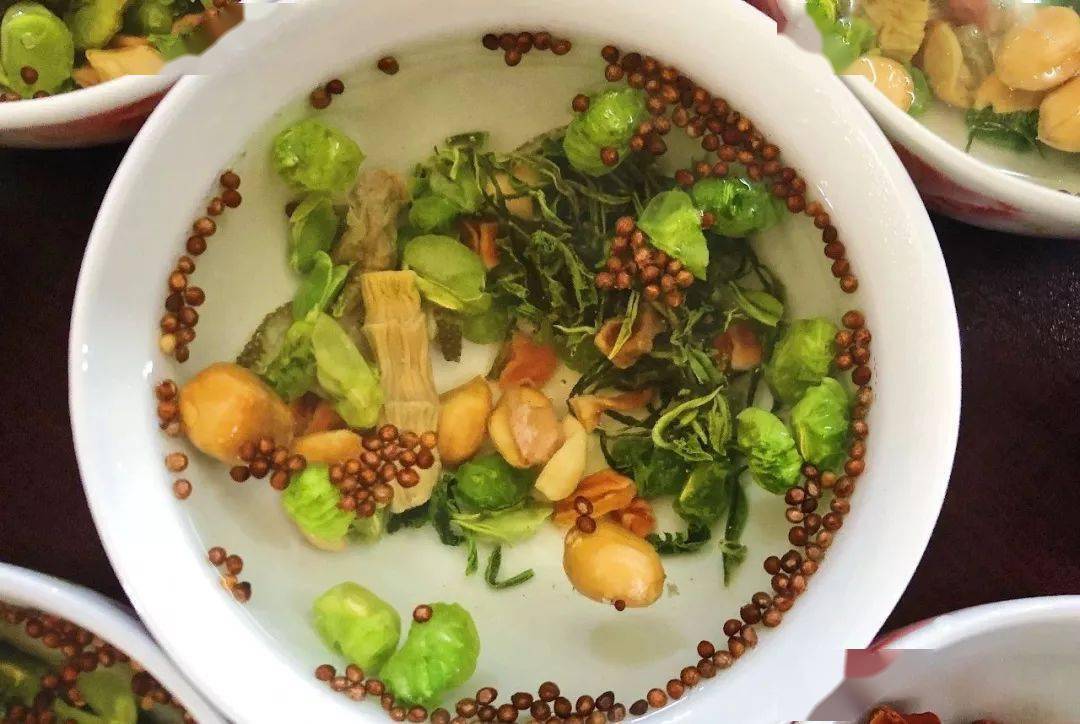 当地千年古刹历史悠久,禅意悠然普宁村的烘青豆茶古有诗赞七味咸茶云