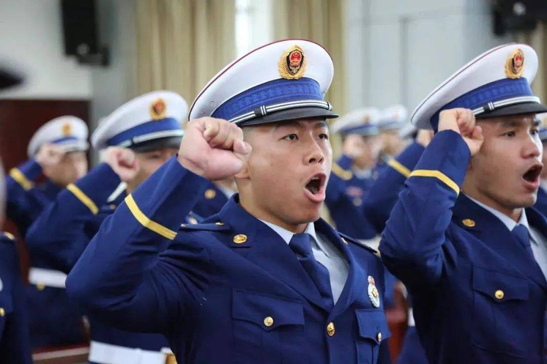 关于新招录消防员首次授衔相关政策