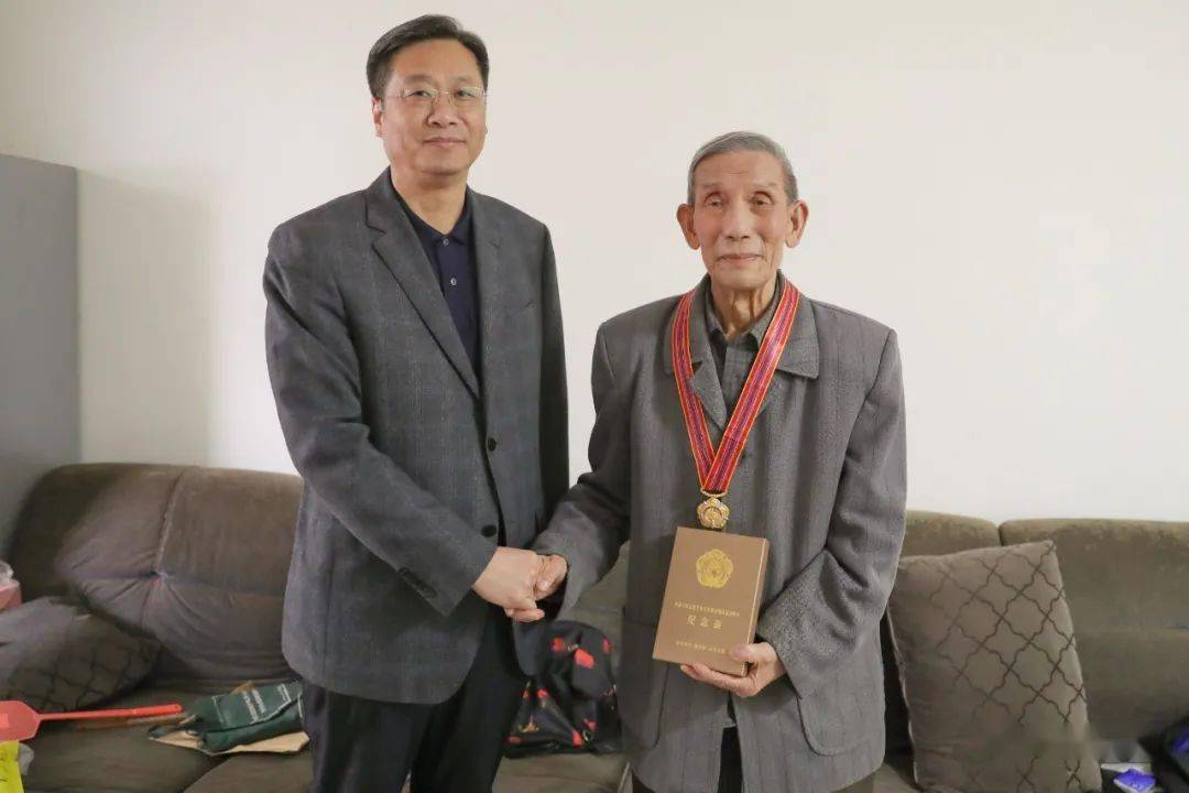 讲好邮政故事 | 听老邮政说抗美援朝那些事~_徐其孝